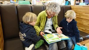 reading-with-grandma