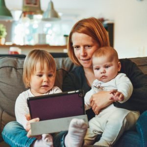 mother-researching-with-kids